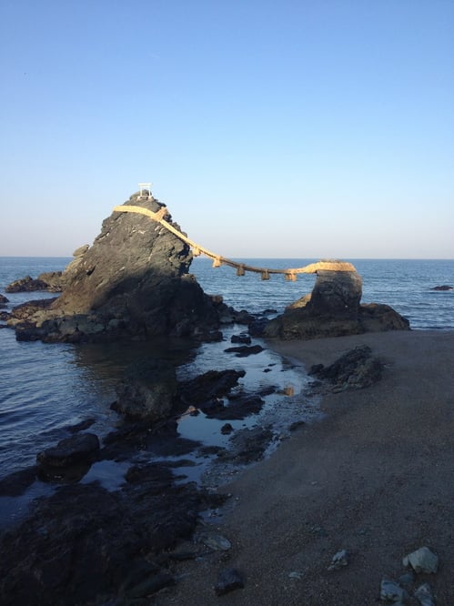夫婦岩.jpg