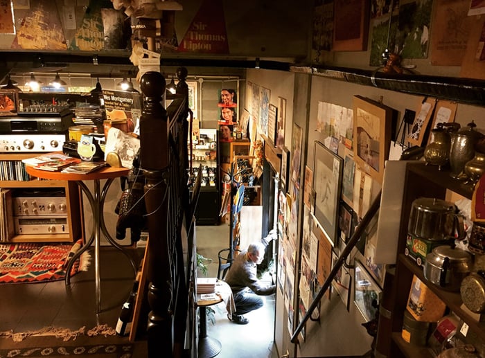 musica shop.jpg