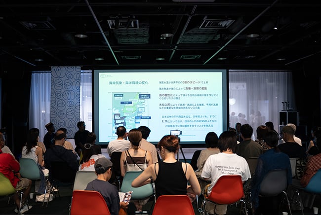 04_2025-wondering-9175