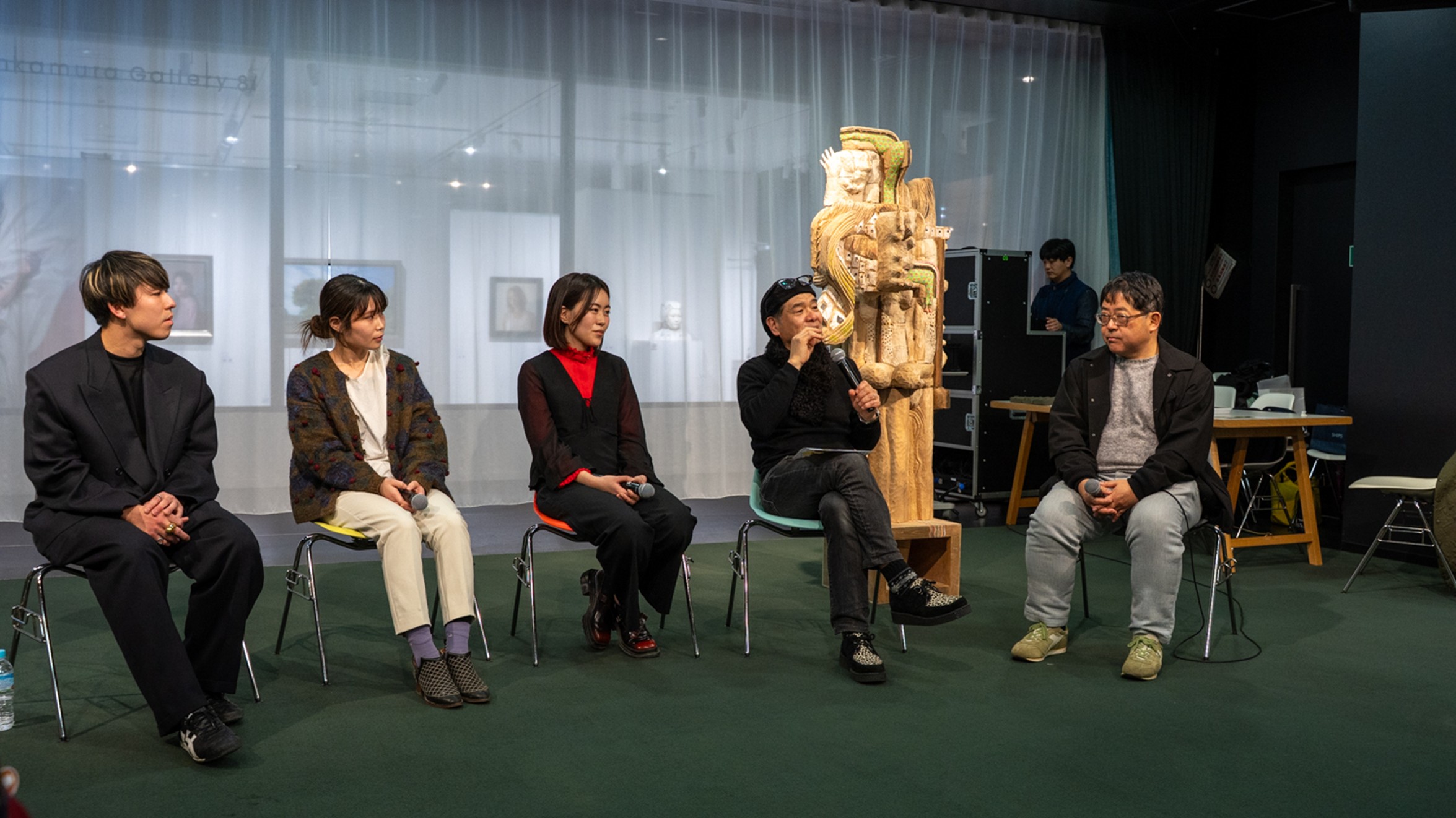 8/Report/3名の若手作家による 現代木彫の新たな表現