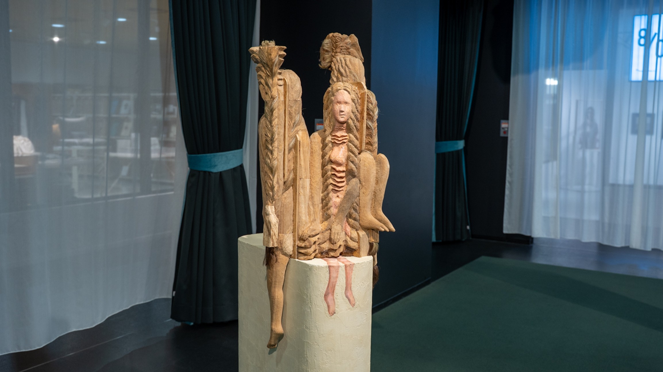 8/Report/3名の若手作家による 現代木彫の新たな表現